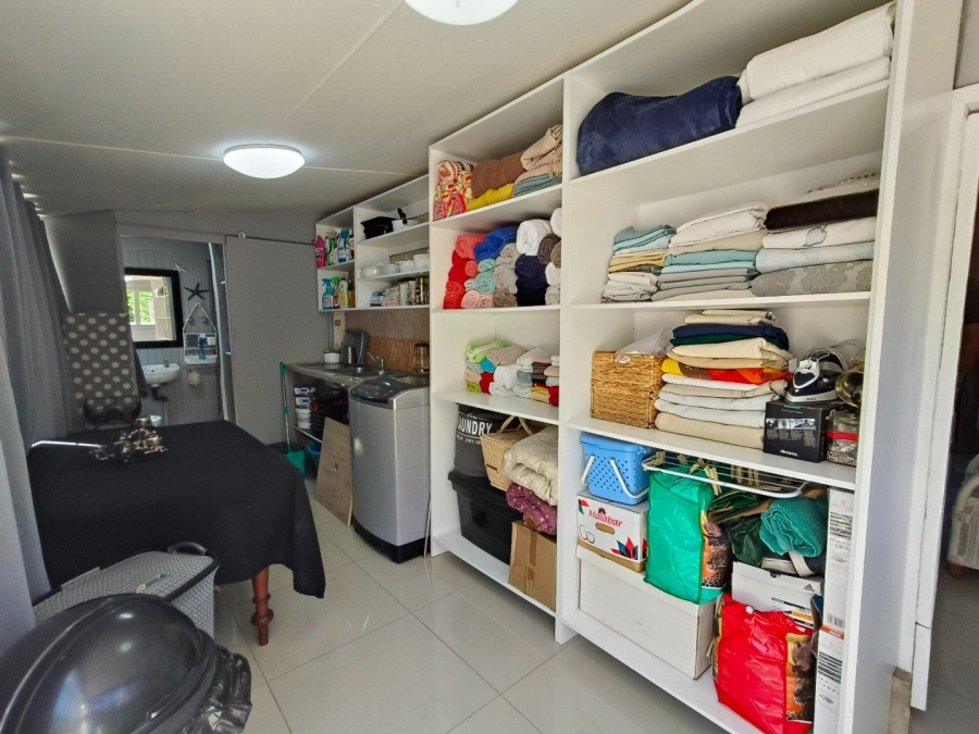 3 Bedroom Property for Sale in Wavecrest Eastern Cape